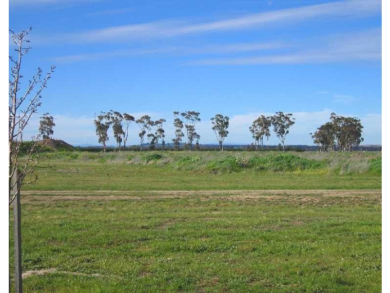 8 Parklea Court, Sunbury VIC 3429