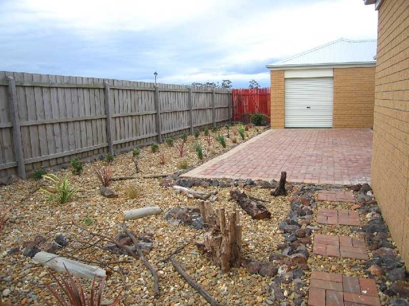 8 Parklea Court, Sunbury VIC 3429