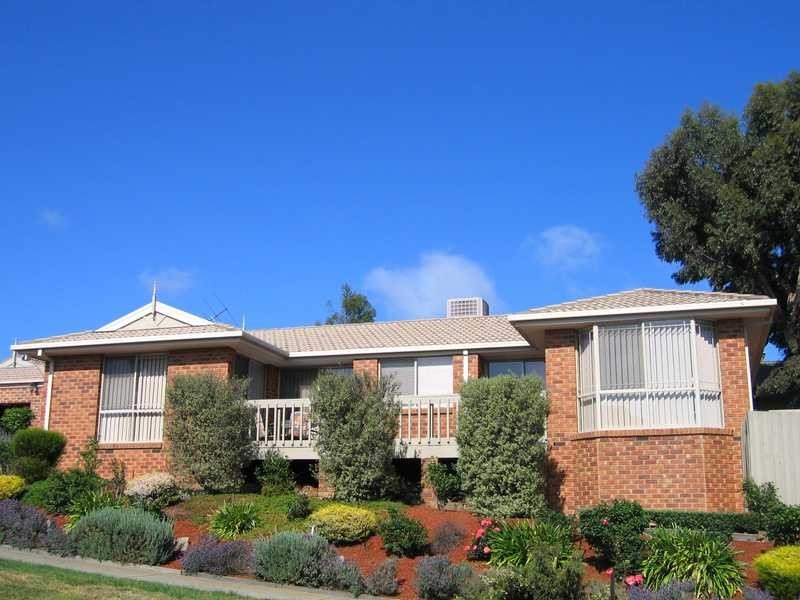 21 Phillip Drive, Sunbury VIC 3429