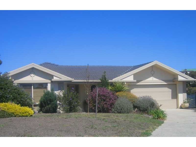 8 Hirst Court, Sunbury VIC 3429