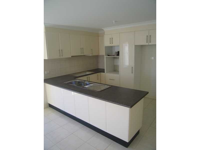 13 Fingleton Crescent, Sunbury VIC 3429