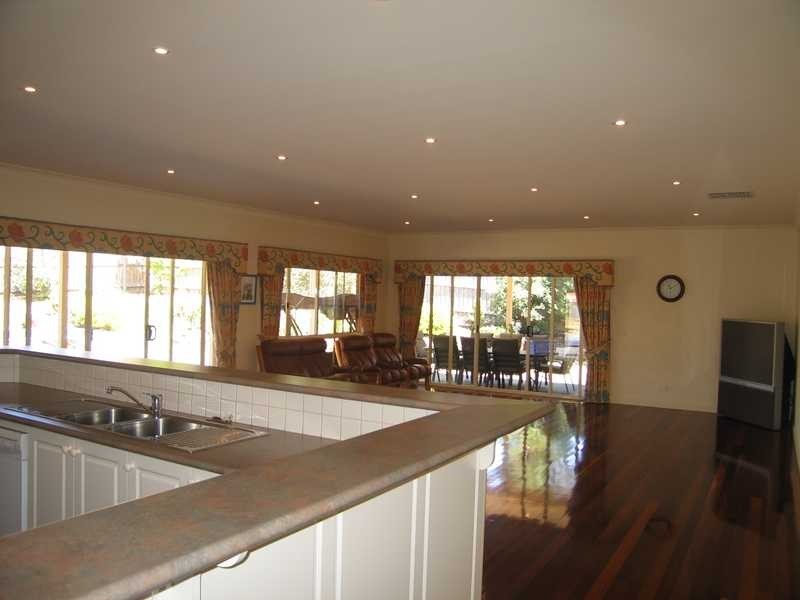 42 Fullwood Drive, Sunbury VIC 3429