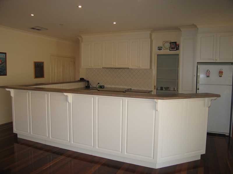42 Fullwood Drive, Sunbury VIC 3429