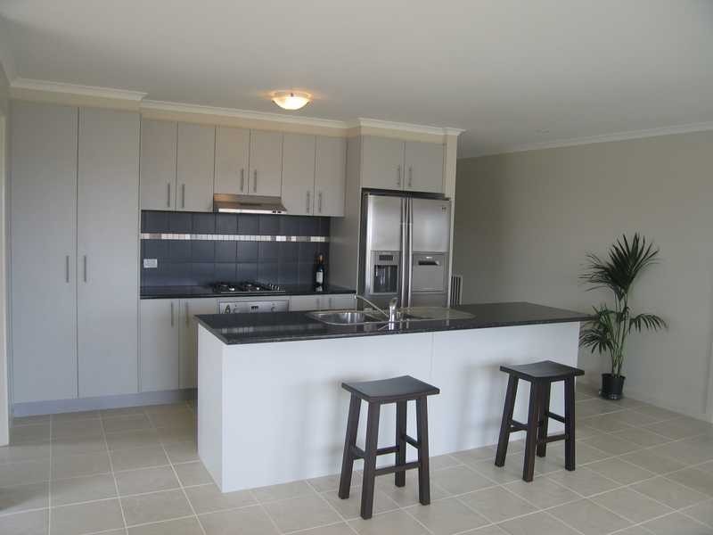 6 Treefern Drive, Sunbury VIC 3429