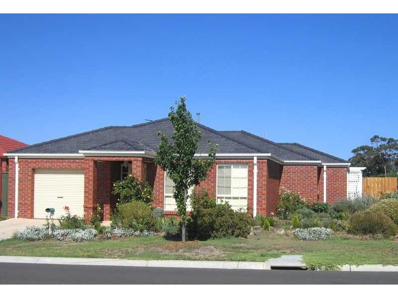 24 Lindwall Street, Sunbury VIC 3429