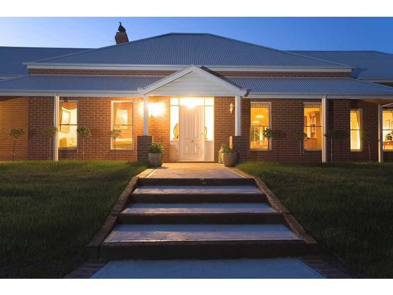 7 – 9 Napier Street, Sunbury VIC 3429