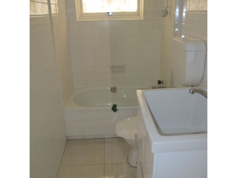 2/35 Gregory Grove, Reservoir VIC 3073