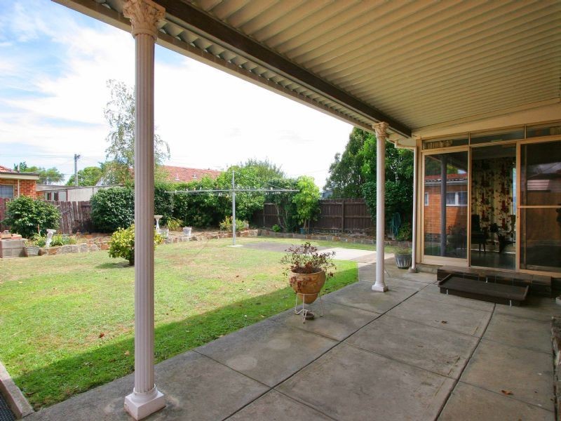 11 Alamo Road, Reservoir VIC 3073