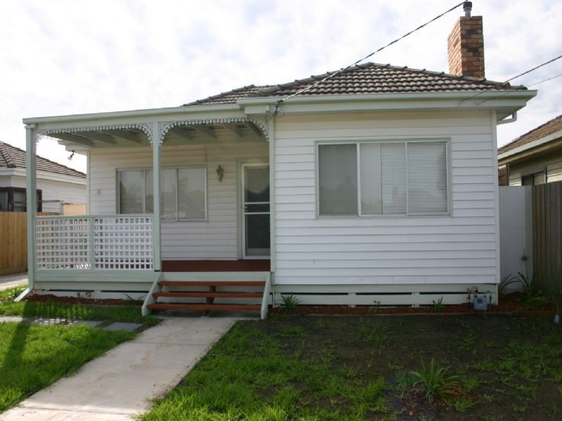 36 Clunes Street, Kingsbury VIC 3083