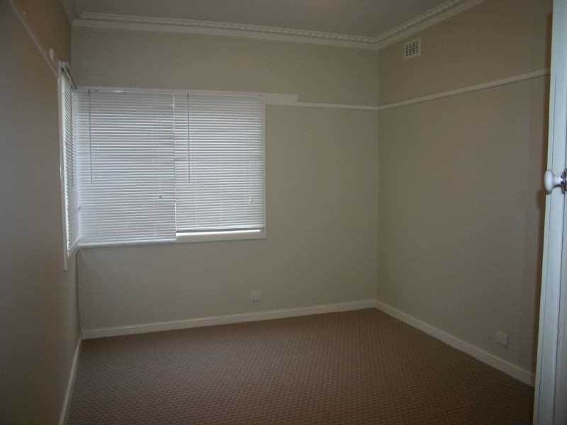36 Clunes Street, Kingsbury VIC 3083