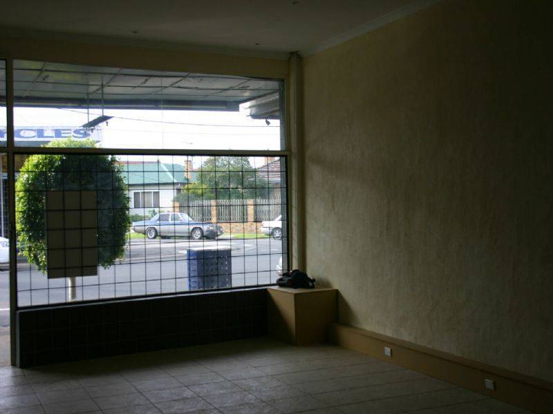 121 Wheatsheaf Road, Glenroy VIC 3046