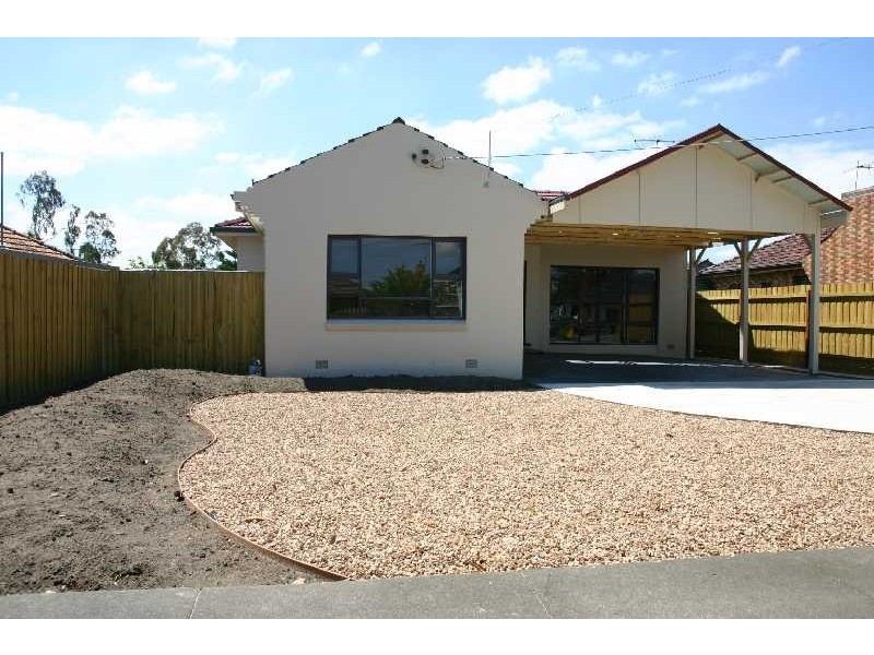 112 Miranda Road, Reservoir VIC 3073