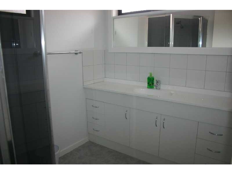 Unit 2/35 Rossmoyne Street, Thornbury VIC 3071