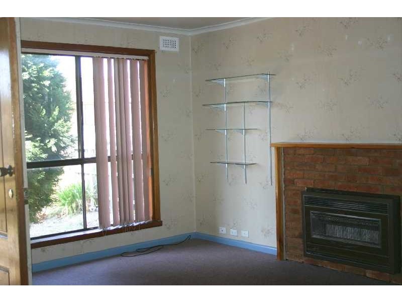 11 Kilmore Avenue, Reservoir VIC 3073