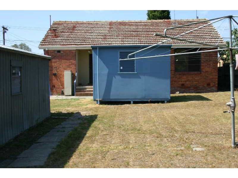 11 Kilmore Avenue, Reservoir VIC 3073