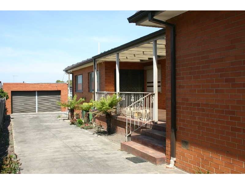 15 Dredge Street, Reservoir VIC 3073