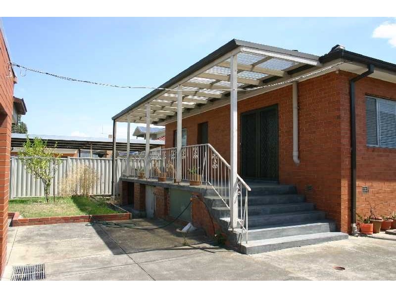 15 Dredge Street, Reservoir VIC 3073