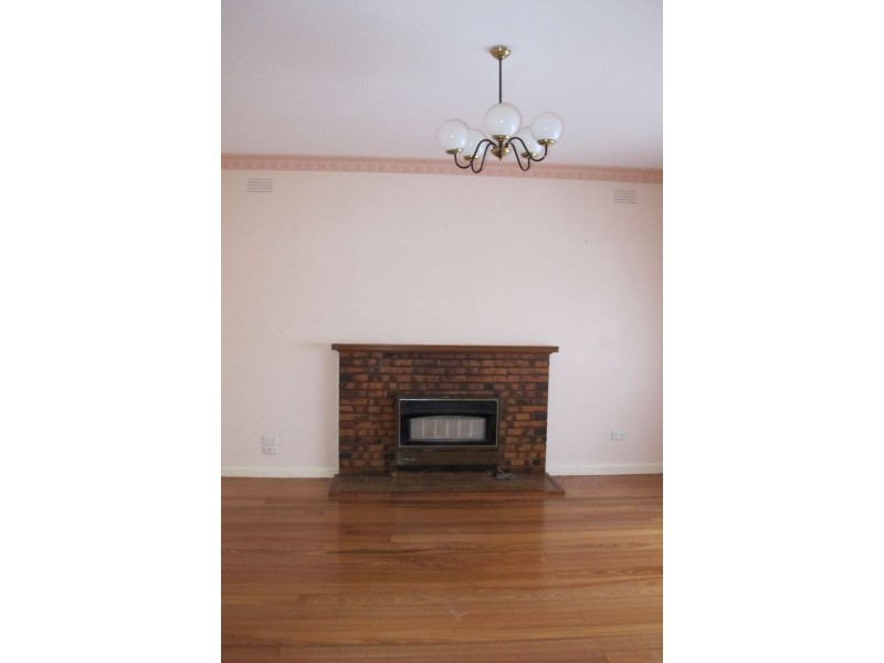 24 Kia Ora Road, Reservoir VIC 3073