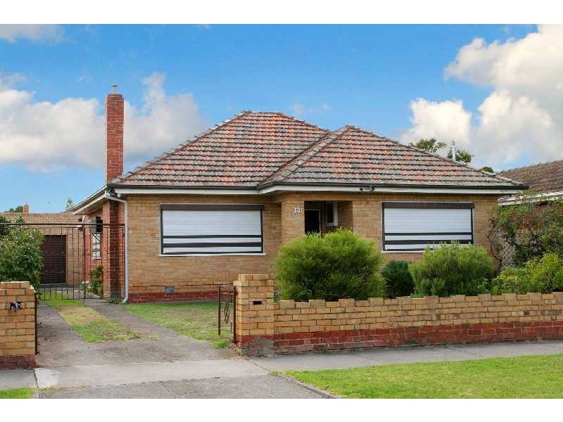 35 Royal Parade, Reservoir VIC 3073