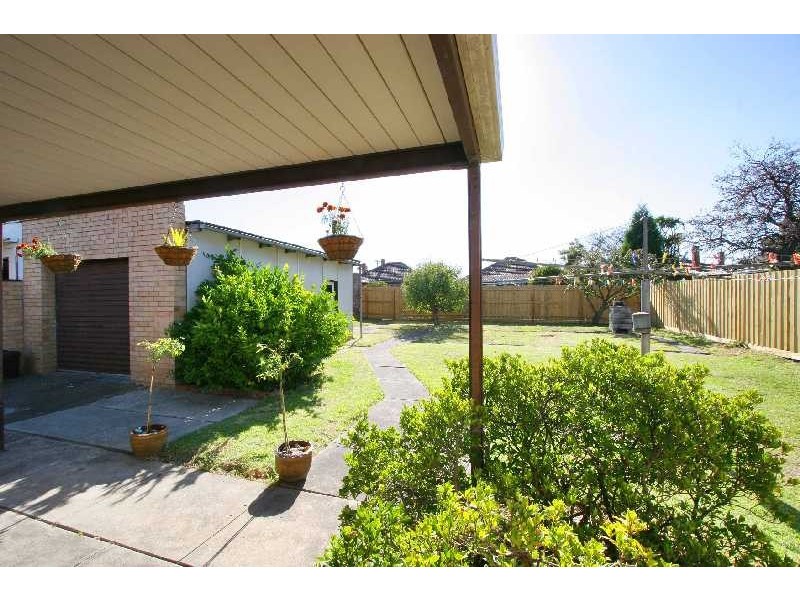 35 Royal Parade, Reservoir VIC 3073