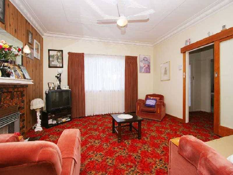 18 Highlands Road, Thomastown VIC 3074