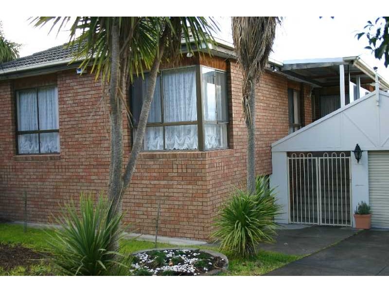 19 Wilson Boulevard, Reservoir VIC 3073