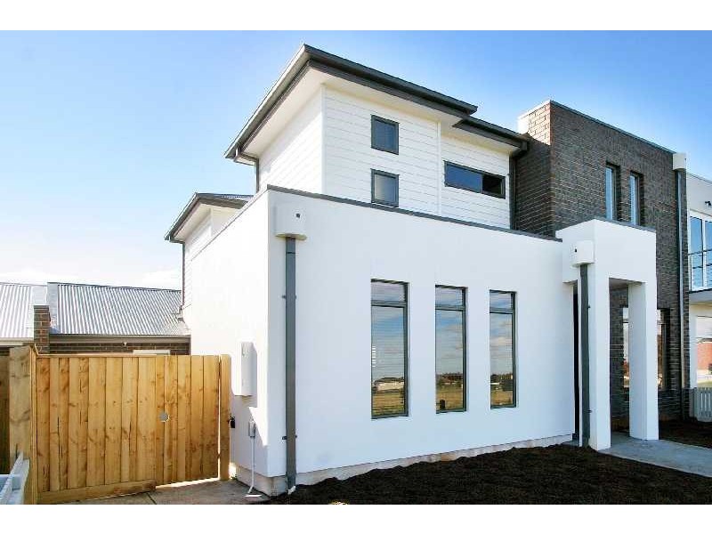 25 Wattllebird Crescent, Reservoir VIC 3073