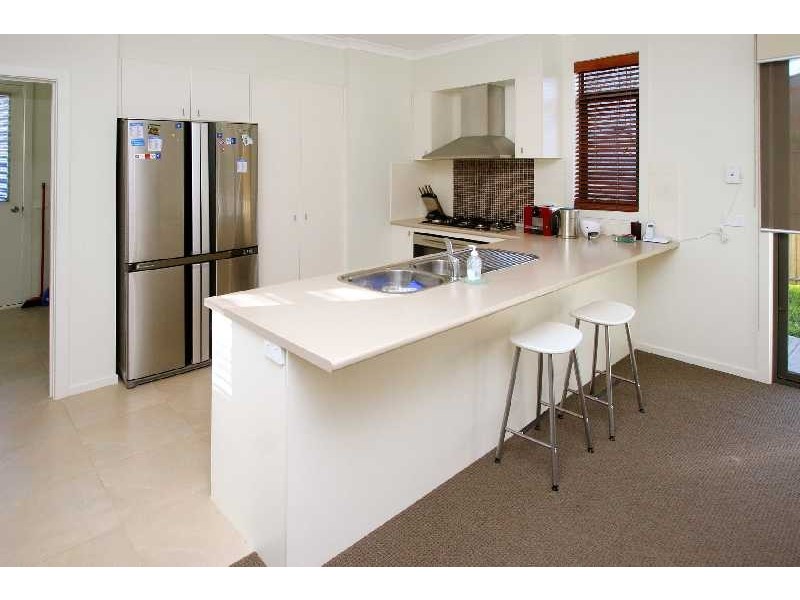 25 Wattllebird Crescent, Reservoir VIC 3073