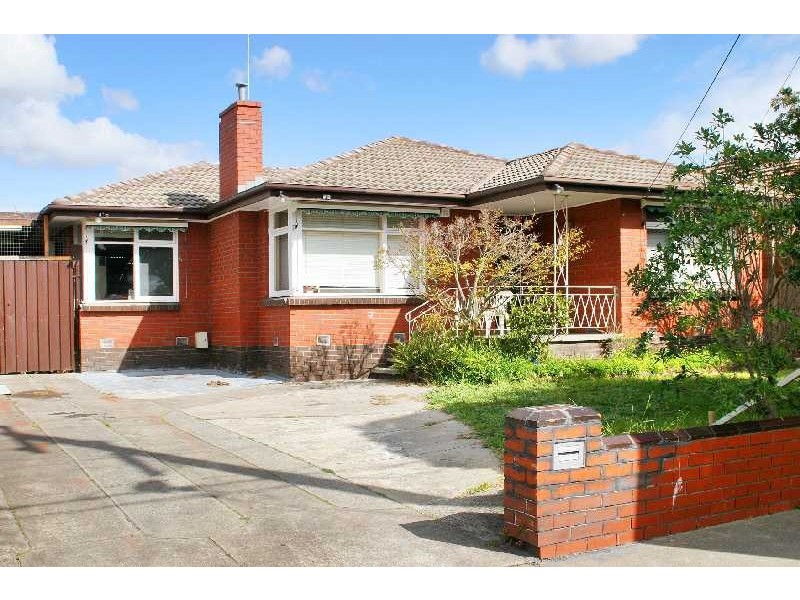 77 The Fairway, Kingsbury VIC 3083