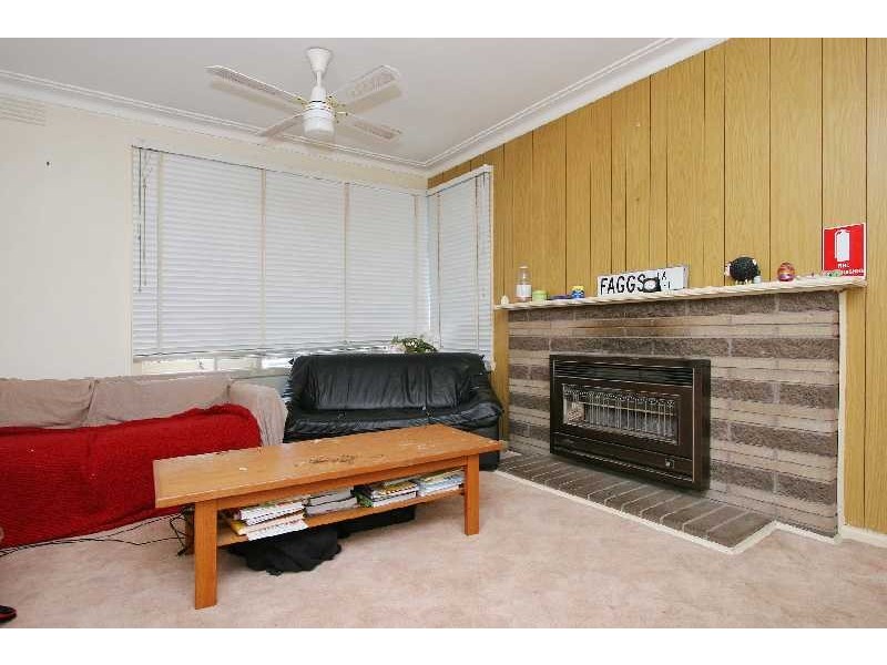 77 The Fairway, Kingsbury VIC 3083