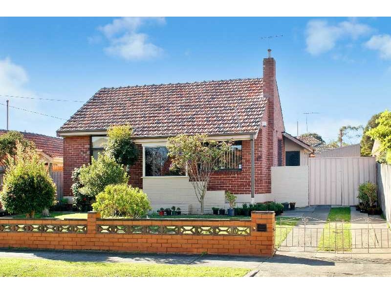 18 Coleman Crescent, Reservoir VIC 3073