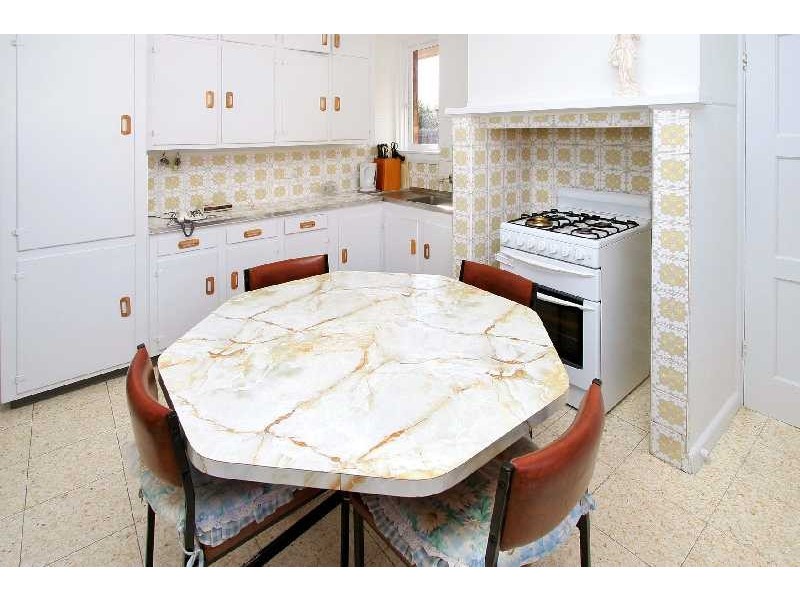 18 Coleman Crescent, Reservoir VIC 3073