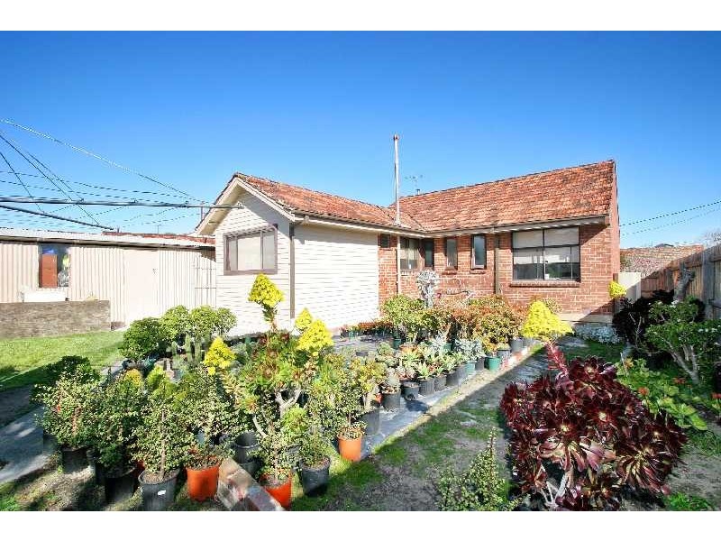 18 Coleman Crescent, Reservoir VIC 3073