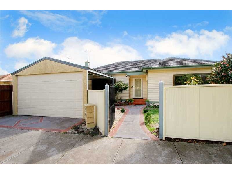 35 Banbury Road, Reservoir VIC 3073