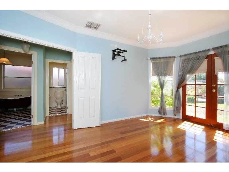 56 Barton Street, Reservoir VIC 3073