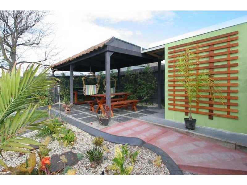 41 McComas Street, Reservoir VIC 3073