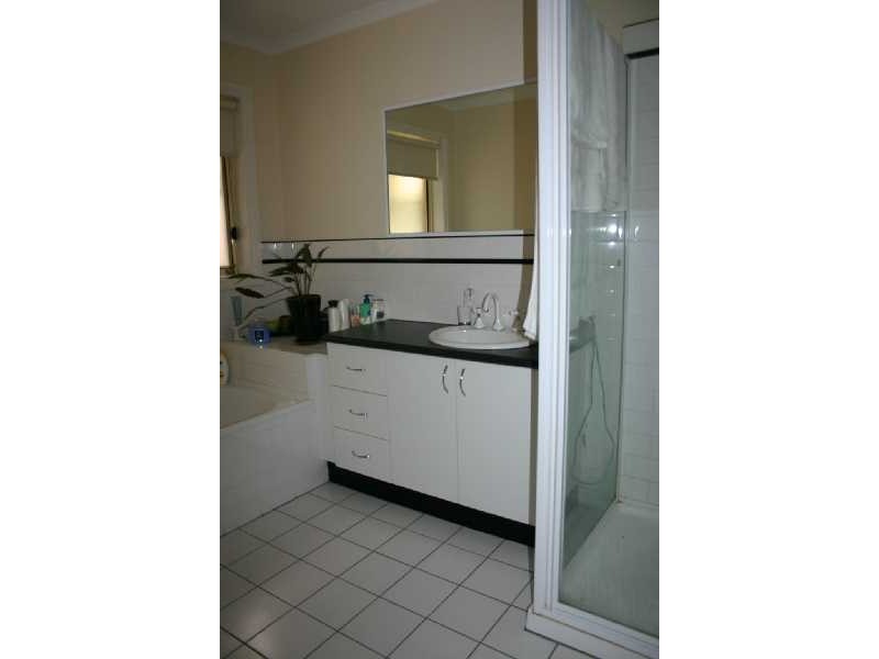 2/38 Miranda Road, Reservoir VIC 3073