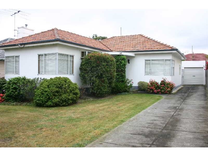 58 Locksley Avenue, Reservoir VIC 3073