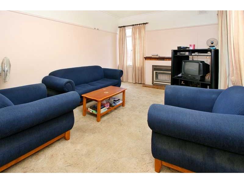 37 Orrong Avenue, Reservoir VIC 3073