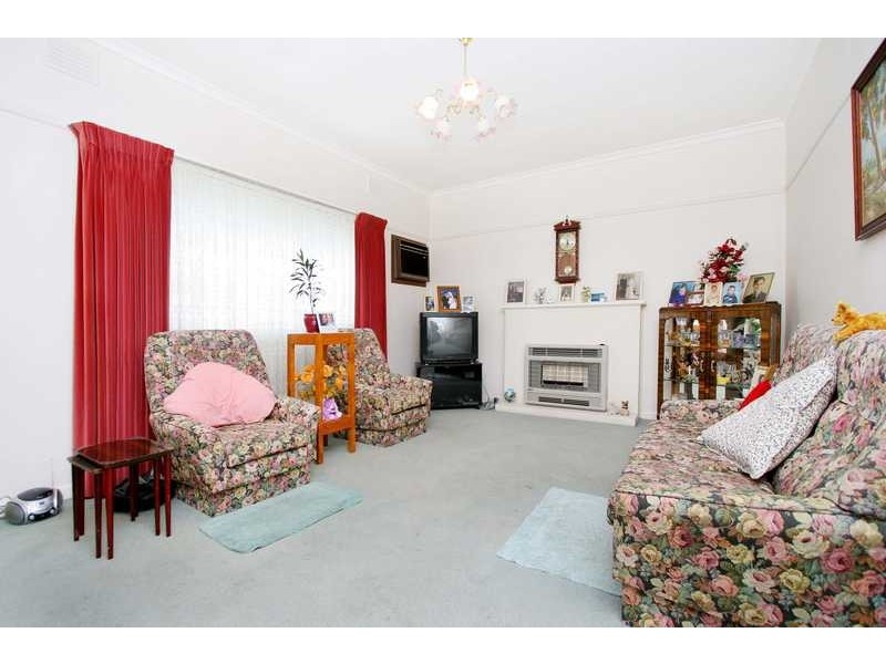 48 Elsey Road, Reservoir VIC 3073