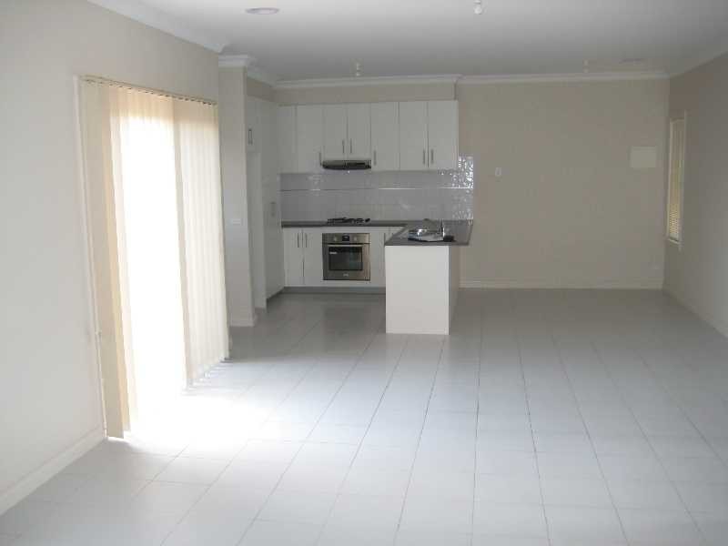 Unit 3/121 Hickford Street, Reservoir VIC 3073