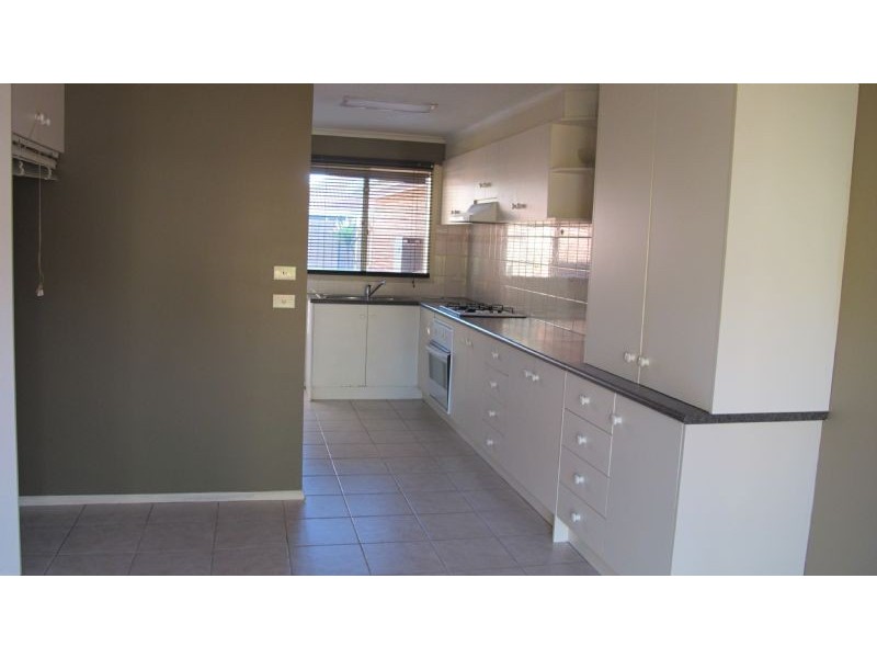 Unit 18/2A Crookston Road, Reservoir VIC 3073