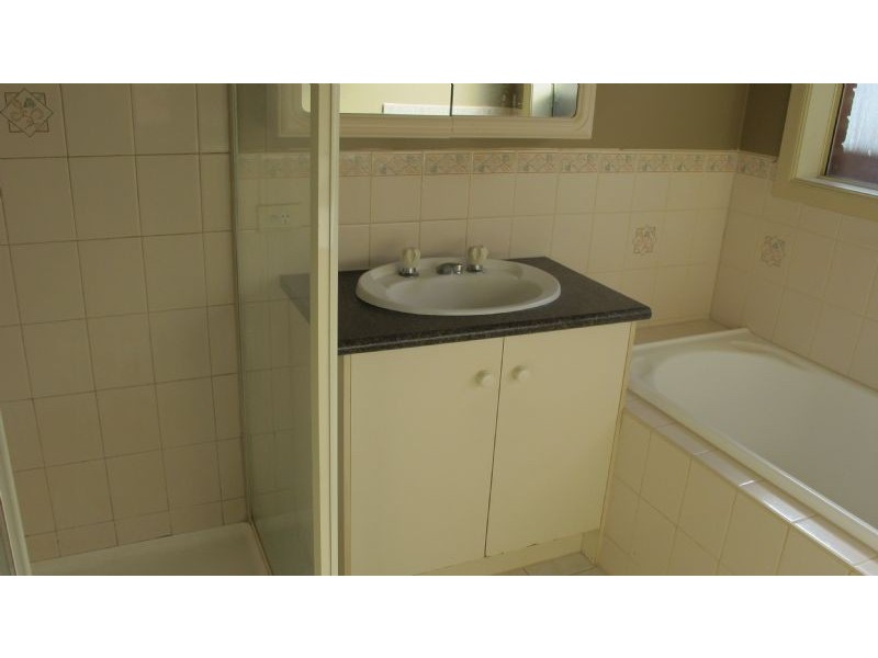 Unit 18/2A Crookston Road, Reservoir VIC 3073