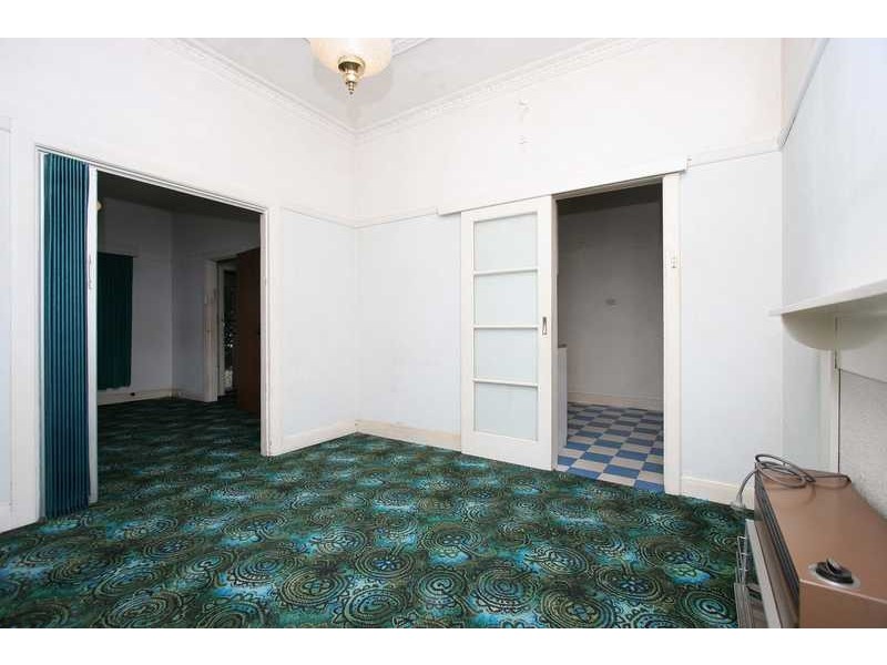 4 Leopold Street, Preston West VIC 3072