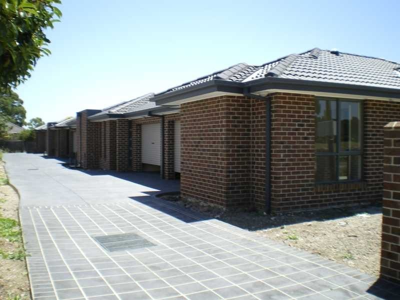 Unit 1-5/125 Cheddar Road, Reservoir VIC 3073