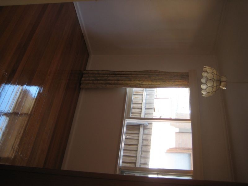 10 Daleglen Street, Reservoir VIC 3073