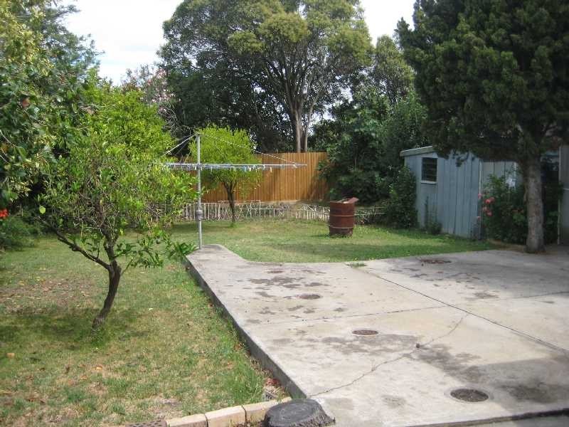 35 Kinsale Street, Reservoir VIC 3073