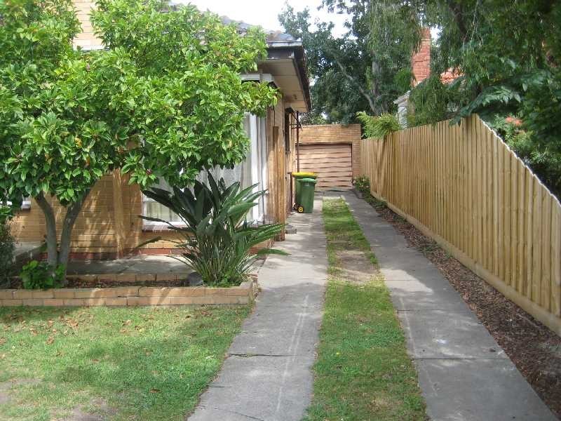 35 Kinsale Street, Reservoir VIC 3073