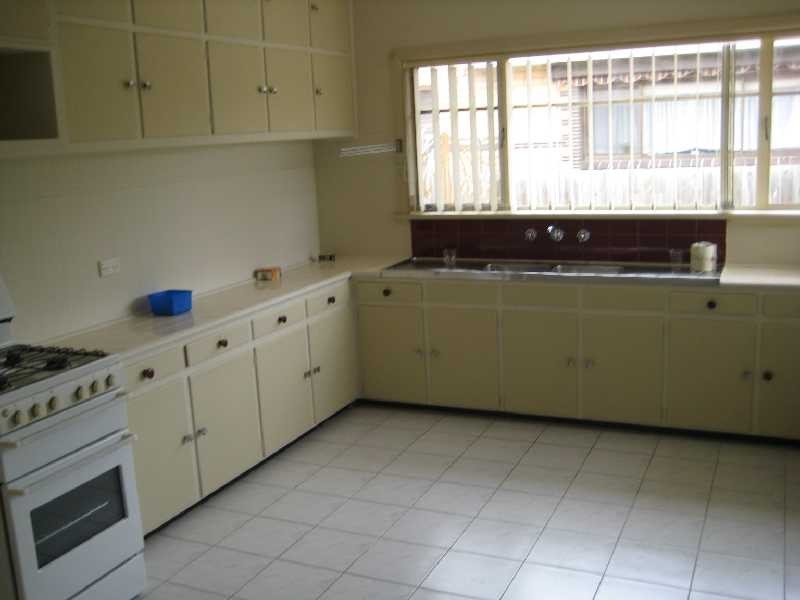 20 Burbank Drive, Reservoir VIC 3073