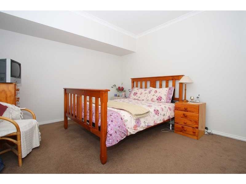 Unit 5/31-33 Olive Street, Reservoir VIC 3073